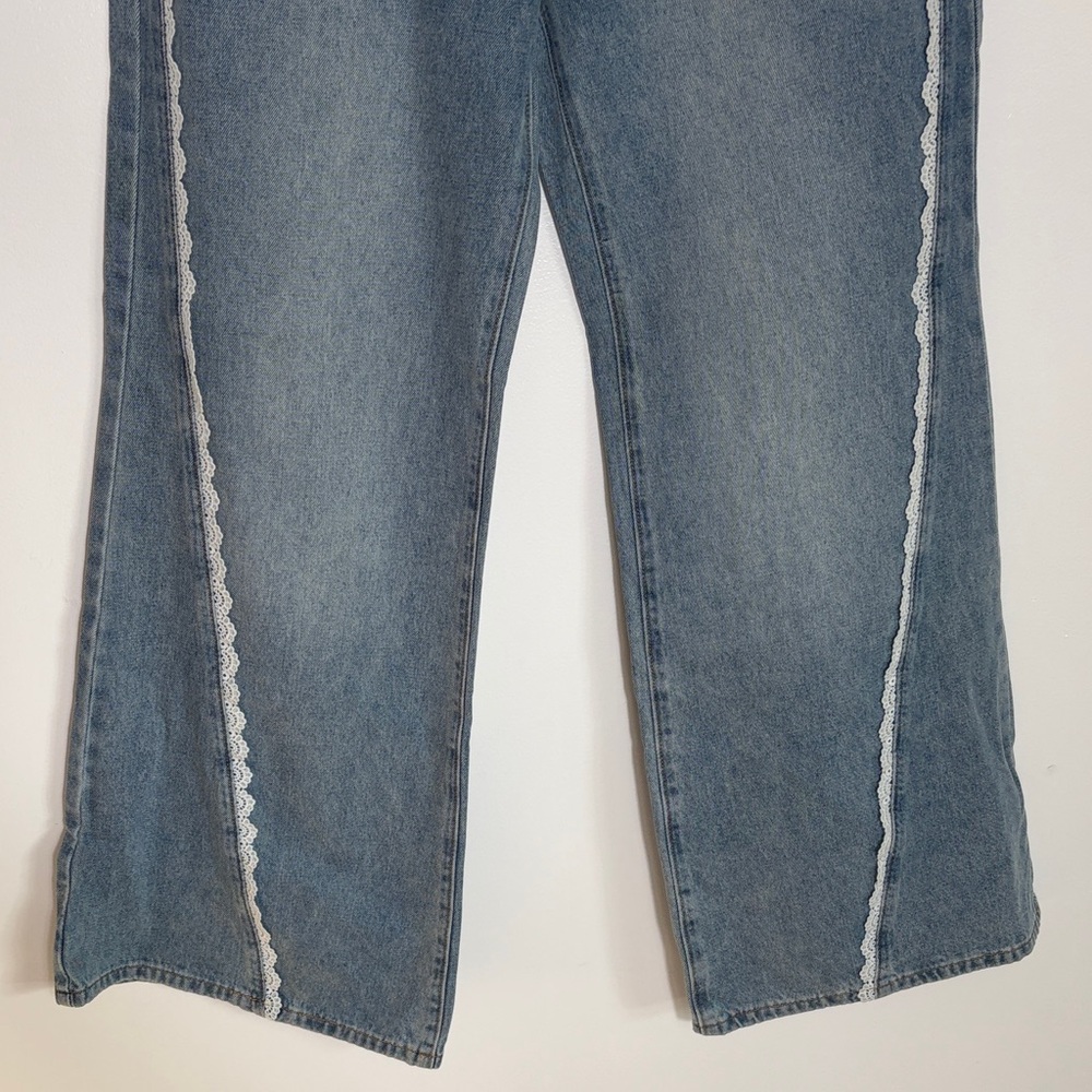 Edikted Style S19507 Blue Flare Jeans with Lace Detailing Size Medium - Picture 3 of 6